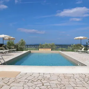 https://fattoria-del-colle.it-tuscanyhotel.com